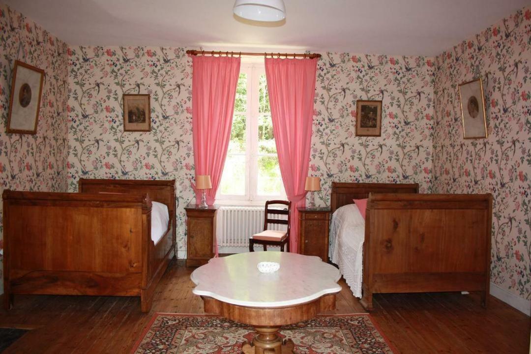 Вилла Domaine De La Borliere Fenioux  Экстерьер фото